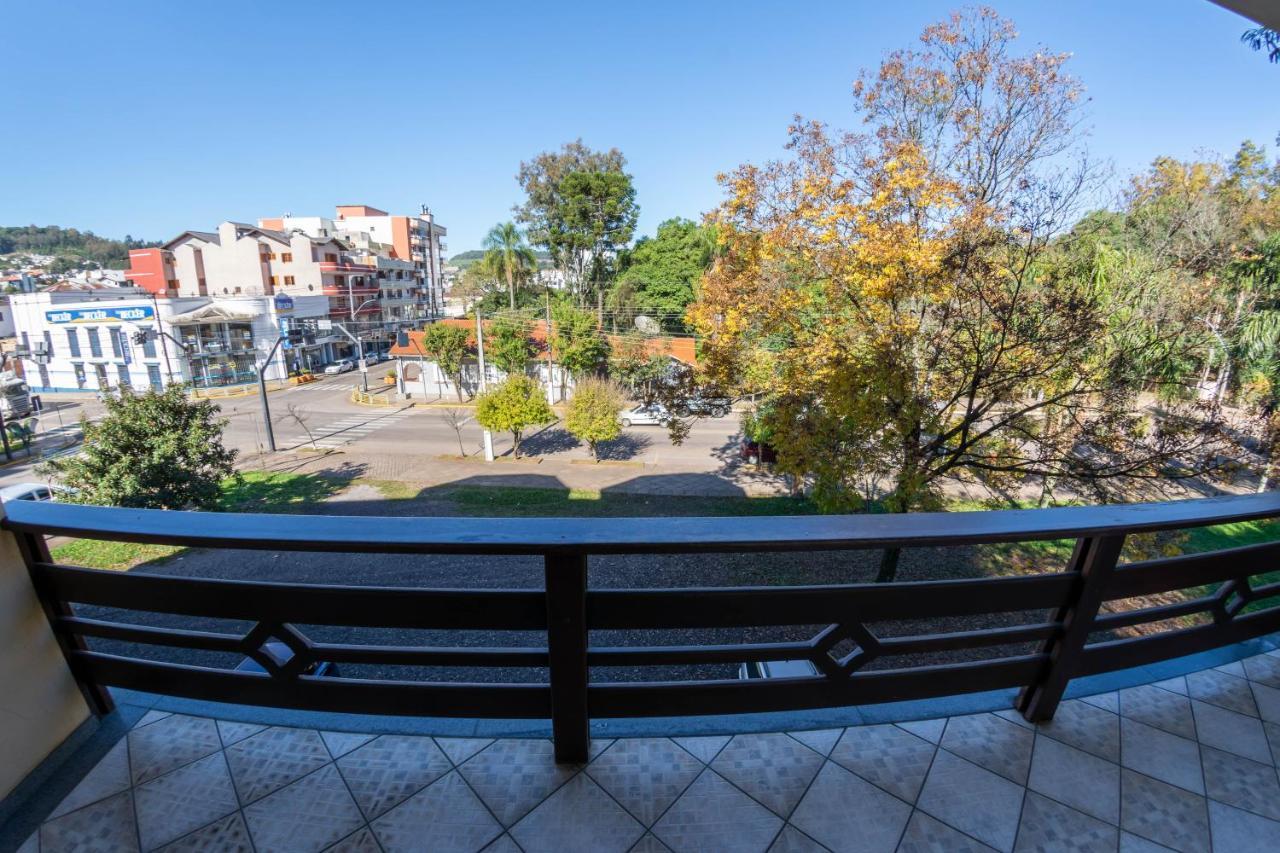 Via Genova Parque Hotel Serafina Corea Экстерьер фото